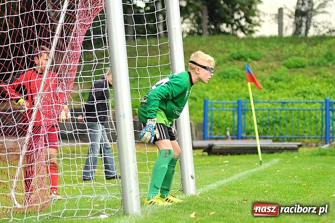 Zdjęcie w galerii na portalu naszraciborz.pl: I Turniej im. Zbigniewa Oszka za nami. Zwycięstwo piłkarzy z Częstochowy wiadomości z regionu
