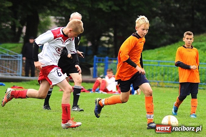 Zdjęcie w galerii na portalu naszraciborz.pl: I Turniej im. Zbigniewa Oszka za nami. Zwycięstwo piłkarzy z Częstochowy wiadomości z regionu