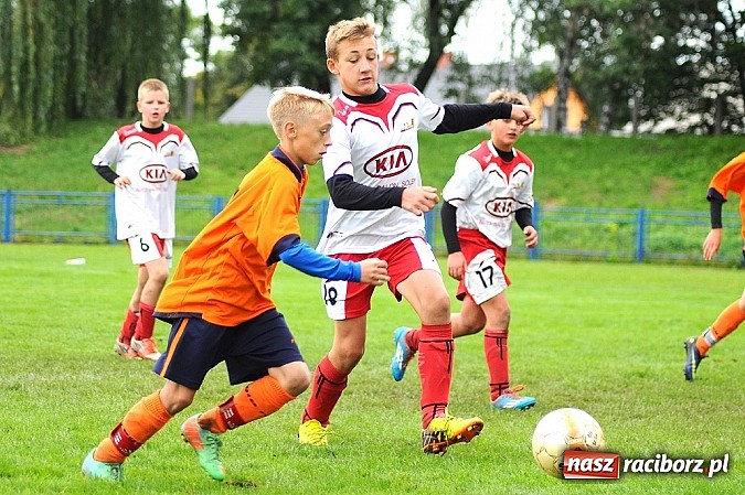 Zdjęcie w galerii na portalu naszraciborz.pl: I Turniej im. Zbigniewa Oszka za nami. Zwycięstwo piłkarzy z Częstochowy wiadomości z regionu