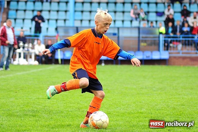Zdjęcie w galerii na portalu naszraciborz.pl: I Turniej im. Zbigniewa Oszka za nami. Zwycięstwo piłkarzy z Częstochowy wiadomości z regionu