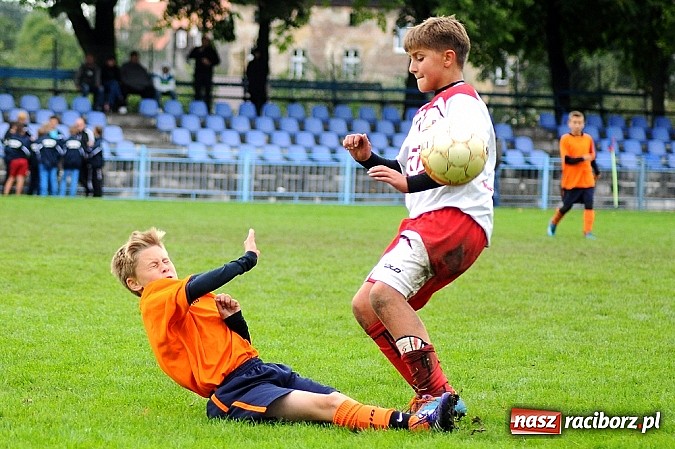 Zdjęcie w galerii na portalu naszraciborz.pl: I Turniej im. Zbigniewa Oszka za nami. Zwycięstwo piłkarzy z Częstochowy wiadomości z regionu