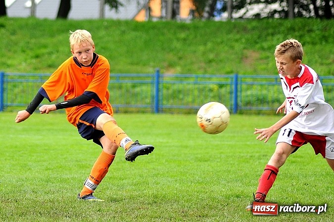 Zdjęcie w galerii na portalu naszraciborz.pl: I Turniej im. Zbigniewa Oszka za nami. Zwycięstwo piłkarzy z Częstochowy wiadomości z regionu