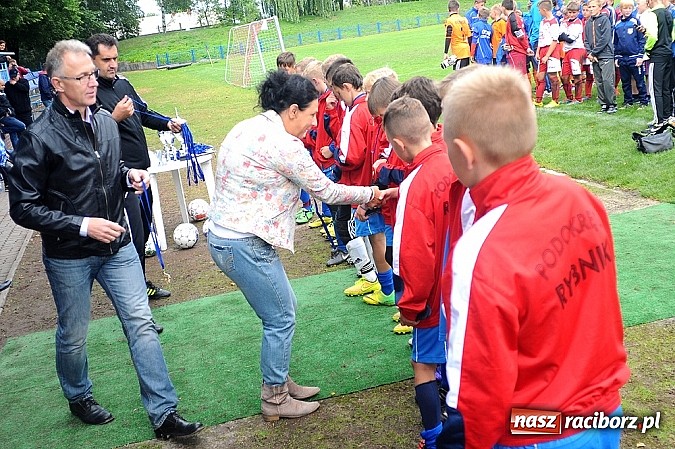 Zdjęcie w galerii na portalu naszraciborz.pl: I Turniej im. Zbigniewa Oszka za nami. Zwycięstwo piłkarzy z Częstochowy wiadomości z regionu