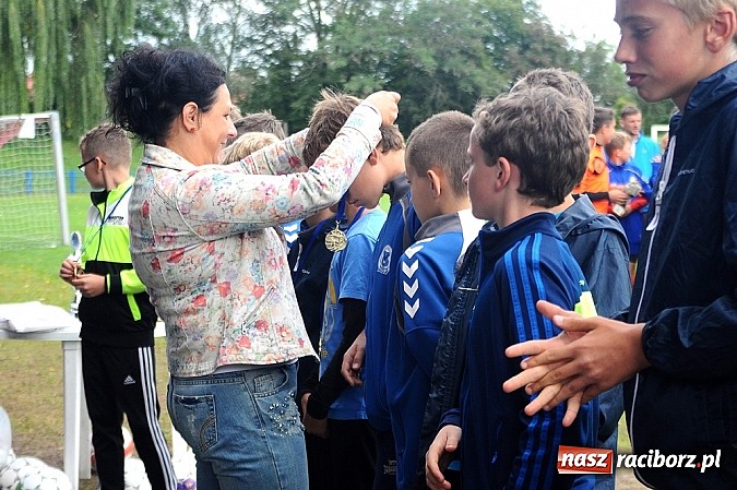 Zdjęcie w galerii na portalu naszraciborz.pl: I Turniej im. Zbigniewa Oszka za nami. Zwycięstwo piłkarzy z Częstochowy wiadomości z regionu