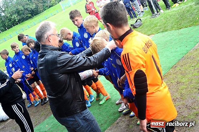 Zdjęcie w galerii na portalu naszraciborz.pl: I Turniej im. Zbigniewa Oszka za nami. Zwycięstwo piłkarzy z Częstochowy wiadomości z regionu