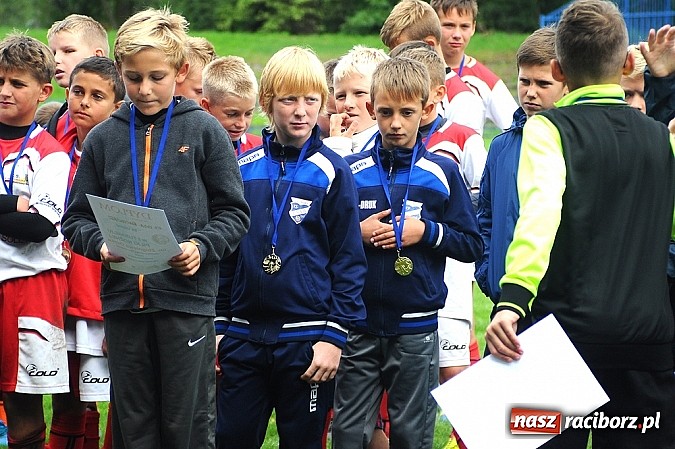 Zdjęcie w galerii na portalu naszraciborz.pl: I Turniej im. Zbigniewa Oszka za nami. Zwycięstwo piłkarzy z Częstochowy wiadomości z regionu