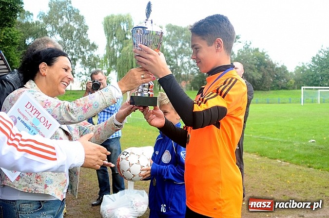 Zdjęcie w galerii na portalu naszraciborz.pl: I Turniej im. Zbigniewa Oszka za nami. Zwycięstwo piłkarzy z Częstochowy wiadomości z regionu