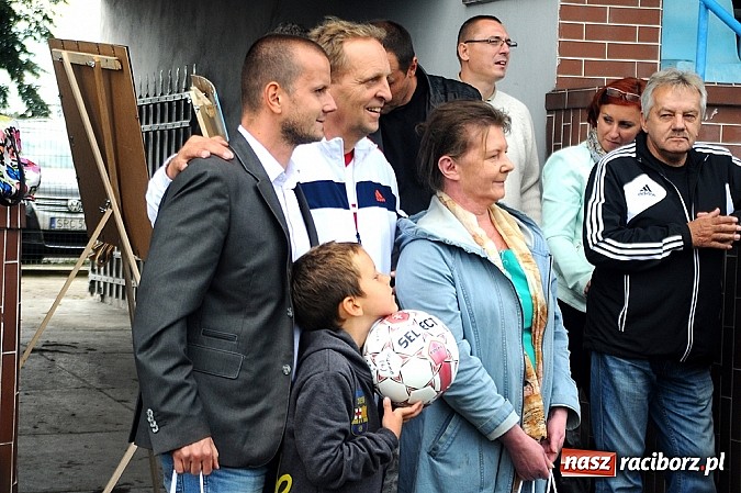 Zdjęcie w galerii na portalu naszraciborz.pl: I Turniej im. Zbigniewa Oszka za nami. Zwycięstwo piłkarzy z Częstochowy wiadomości z regionu