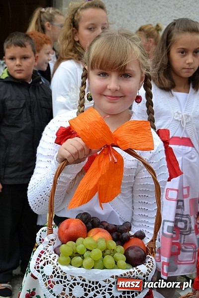 Zdjęcie w galerii na portalu naszraciborz.pl: Dożynki 2014. Chleb dla każdego w Krzyżanowicach wiadomości z regionu