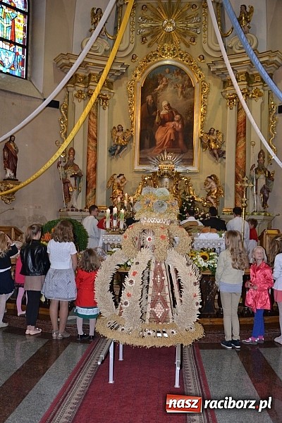 Zdjęcie w galerii na portalu naszraciborz.pl: Dożynki 2014. Chleb dla każdego w Krzyżanowicach wiadomości z regionu