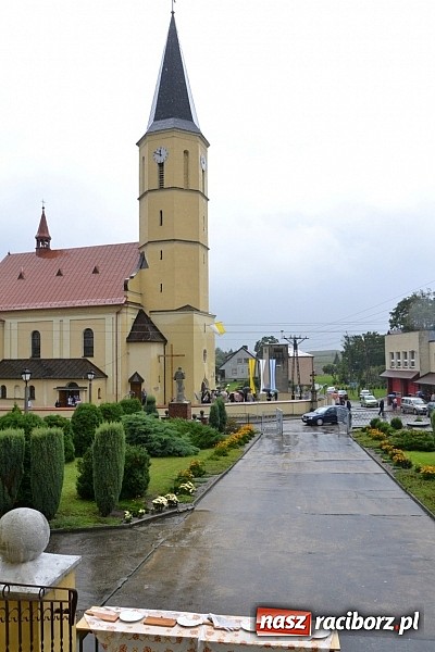 Zdjęcie w galerii na portalu naszraciborz.pl: Dożynki 2014. Chleb dla każdego w Krzyżanowicach wiadomości z regionu