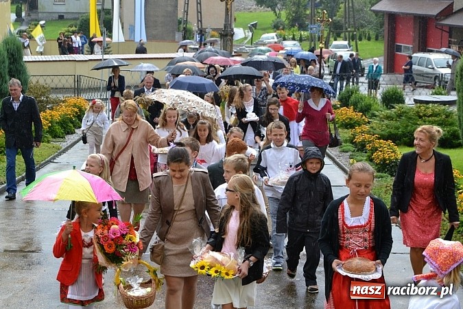 Zdjęcie w galerii na portalu naszraciborz.pl: Dożynki 2014. Chleb dla każdego w Krzyżanowicach wiadomości z regionu