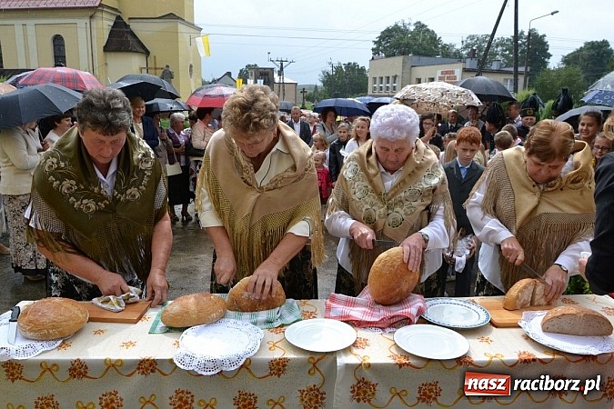 Zdjęcie w galerii na portalu naszraciborz.pl: Dożynki 2014. Chleb dla każdego w Krzyżanowicach wiadomości z regionu