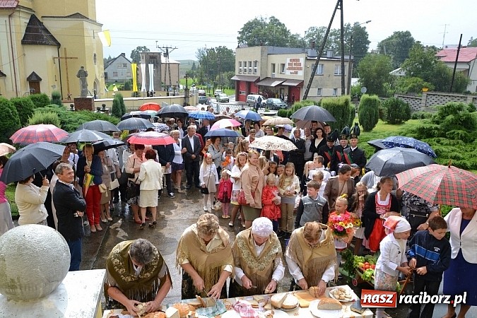Zdjęcie w galerii na portalu naszraciborz.pl: Dożynki 2014. Chleb dla każdego w Krzyżanowicach wiadomości z regionu