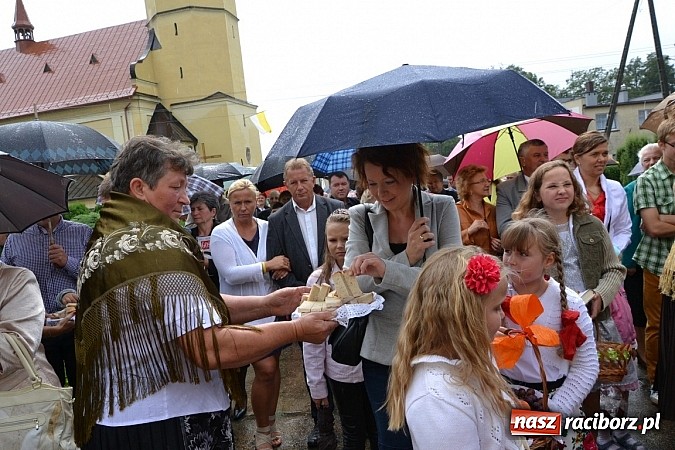 Zdjęcie w galerii na portalu naszraciborz.pl: Dożynki 2014. Chleb dla każdego w Krzyżanowicach wiadomości z regionu