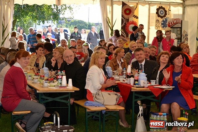 Zdjęcie w galerii na portalu naszraciborz.pl: Dożynki 2014. Chleb dla każdego w Krzyżanowicach wiadomości z regionu