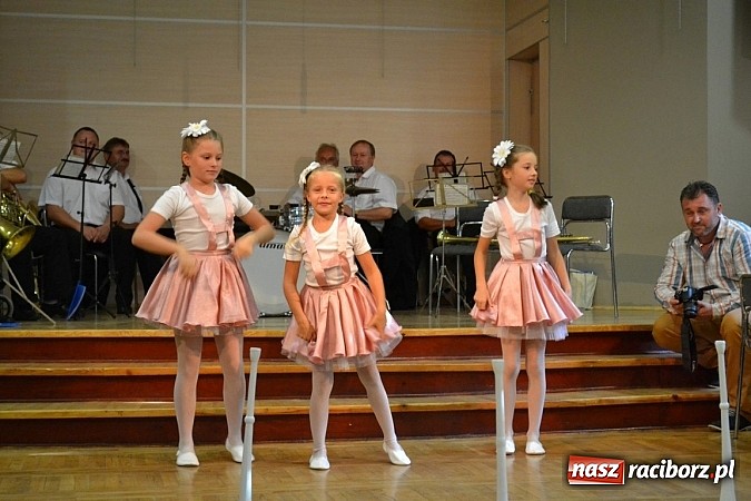 Zdjęcie w galerii na portalu naszraciborz.pl: Bawarczycy na festynie DFK w Tworkowie wiadomości z regionu