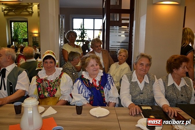 Zdjęcie w galerii na portalu naszraciborz.pl: Bawarczycy na festynie DFK w Tworkowie wiadomości z regionu