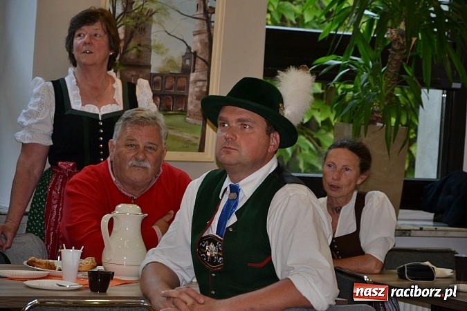 Zdjęcie w galerii na portalu naszraciborz.pl: Bawarczycy na festynie DFK w Tworkowie wiadomości z regionu