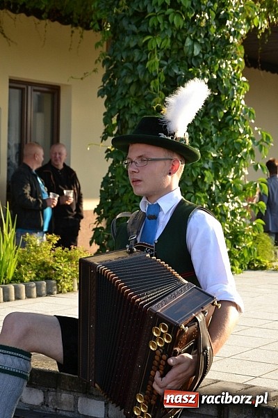 Zdjęcie w galerii na portalu naszraciborz.pl: Bawarczycy na festynie DFK w Tworkowie wiadomości z regionu