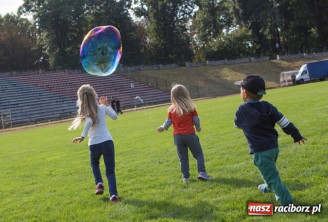 Zdjęcie w galerii na portalu naszraciborz.pl: Atrakcje drugiego dnia Memoriału 2014 wiadomości z regionu