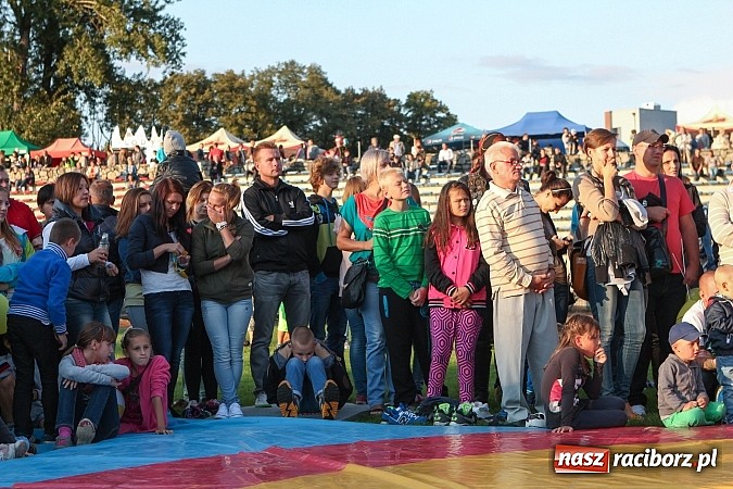 Zdjęcie w galerii na portalu naszraciborz.pl: Atrakcje drugiego dnia Memoriału 2014 wiadomości z regionu