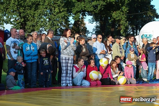 Zdjęcie w galerii na portalu naszraciborz.pl: Atrakcje drugiego dnia Memoriału 2014 wiadomości z regionu