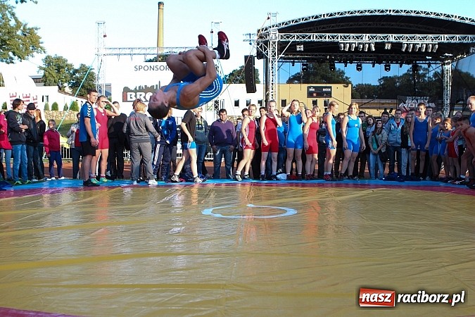 Zdjęcie w galerii na portalu naszraciborz.pl: Atrakcje drugiego dnia Memoriału 2014 wiadomości z regionu