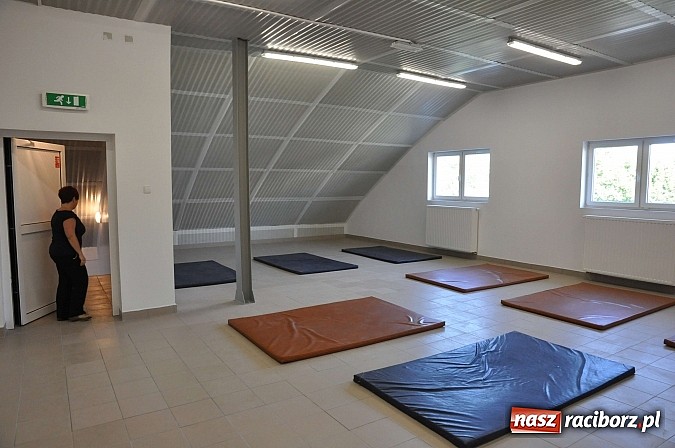 Zdjęcie w galerii na portalu naszraciborz.pl: Siatkarki UKS Krzanowice od dziś testują nową halę sportową. Zobacz jak wygląda wiadomości z regionu