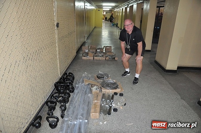 Zdjęcie w galerii na portalu naszraciborz.pl: Siatkarki UKS Krzanowice od dziś testują nową halę sportową. Zobacz jak wygląda wiadomości z regionu