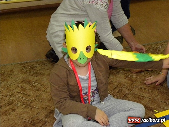 Zdjęcie w galerii na portalu naszraciborz.pl: W krainie zielonego złota, czyli kolejna podróż z biblioteką wiadomości z regionu