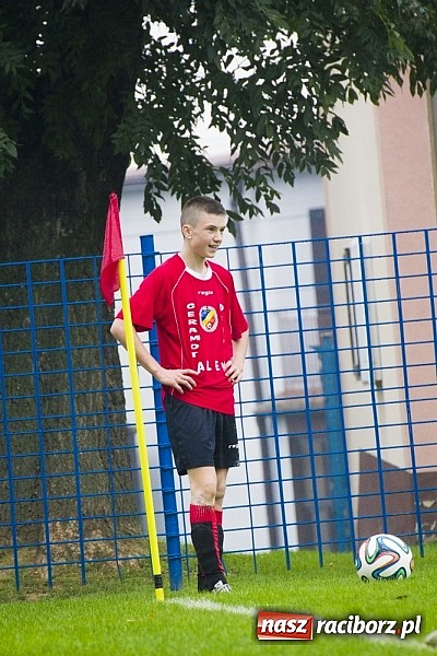 Zdjęcie w galerii na portalu naszraciborz.pl: Canarinhos z Krzanowic zremisowali z Syrynią wiadomości z regionu