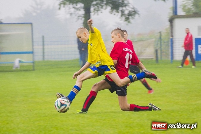 Zdjęcie w galerii na portalu naszraciborz.pl: Canarinhos z Krzanowic zremisowali z Syrynią wiadomości z regionu