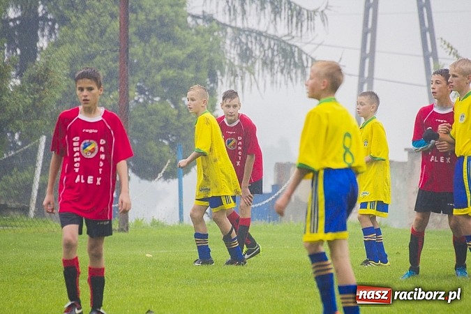 Zdjęcie w galerii na portalu naszraciborz.pl: Canarinhos z Krzanowic zremisowali z Syrynią wiadomości z regionu