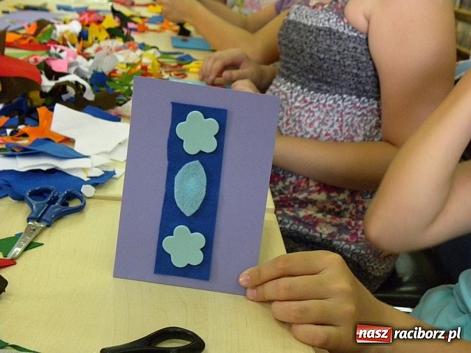 Zdjęcie w galerii na portalu naszraciborz.pl: Filc, krepina i quilling, czyli Mała Akademia Sztuki na wakacjach wiadomości z regionu