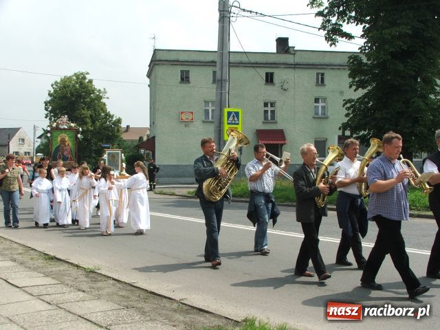 Zdjęcie w galerii na portalu naszraciborz.pl: Pielgrzymowali z Bieńkowic do Raciborza wiadomości z regionu