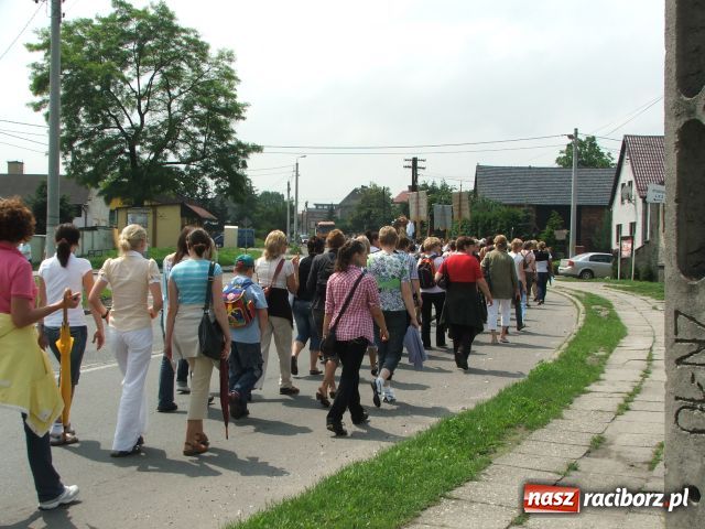 Zdjęcie w galerii na portalu naszraciborz.pl: Pielgrzymowali z Bieńkowic do Raciborza wiadomości z regionu