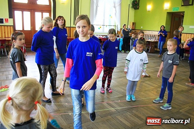 Zdjęcie w galerii na portalu naszraciborz.pl: To była zabawa! Zapomniane gry i zabawy przypomniano w Domu Kultury w Borucinie wiadomości z regionu