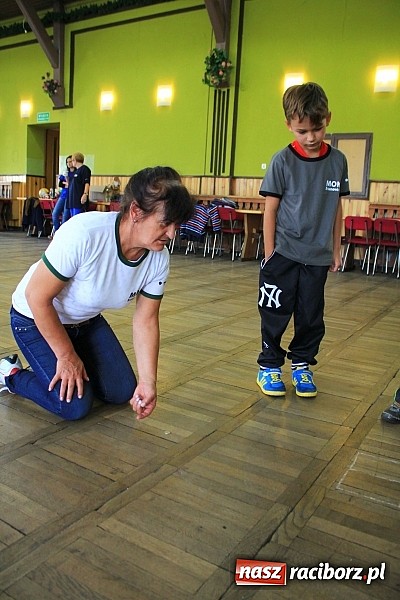 Zdjęcie w galerii na portalu naszraciborz.pl: To była zabawa! Zapomniane gry i zabawy przypomniano w Domu Kultury w Borucinie wiadomości z regionu