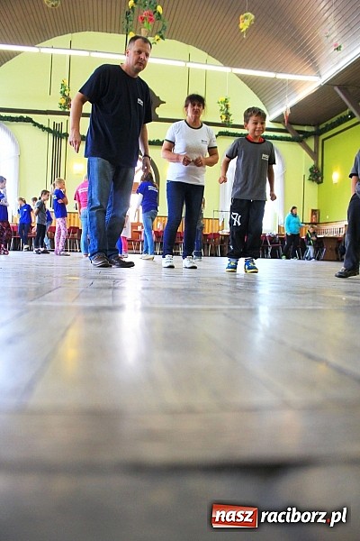 Zdjęcie w galerii na portalu naszraciborz.pl: To była zabawa! Zapomniane gry i zabawy przypomniano w Domu Kultury w Borucinie wiadomości z regionu