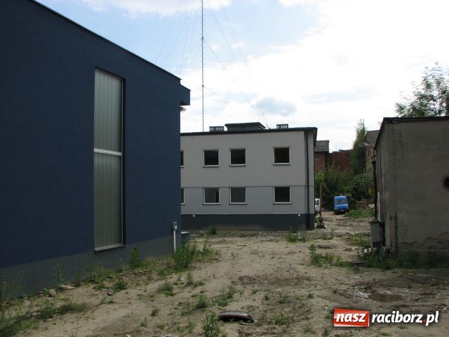 Zdjęcie w galerii na portalu naszraciborz.pl: Pożegnanie z biurowcem Prodrynu wiadomości z regionu