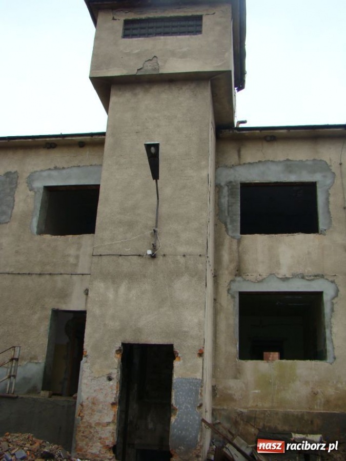 Zdjęcie w galerii na portalu naszraciborz.pl: Pożegnanie z biurowcem Prodrynu wiadomości z regionu