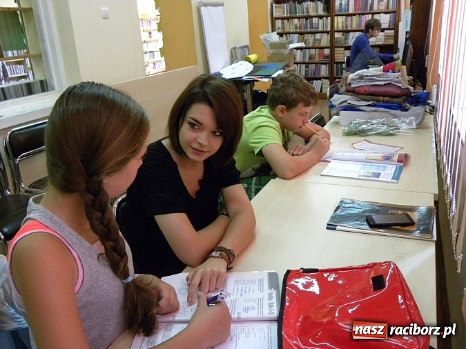 Zdjęcie w galerii na portalu naszraciborz.pl: Angielski w Bibliotece is number one!  wiadomości z regionu