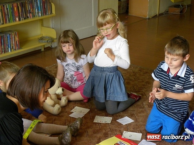 Zdjęcie w galerii na portalu naszraciborz.pl: Angielski w Bibliotece is number one!  wiadomości z regionu