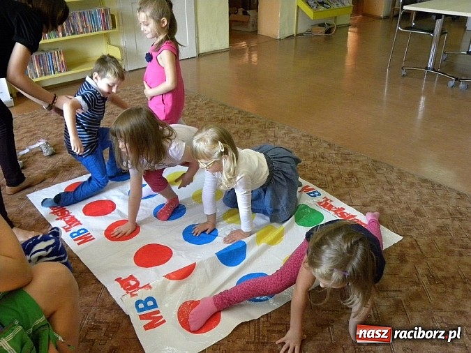 Zdjęcie w galerii na portalu naszraciborz.pl: Angielski w Bibliotece is number one!  wiadomości z regionu