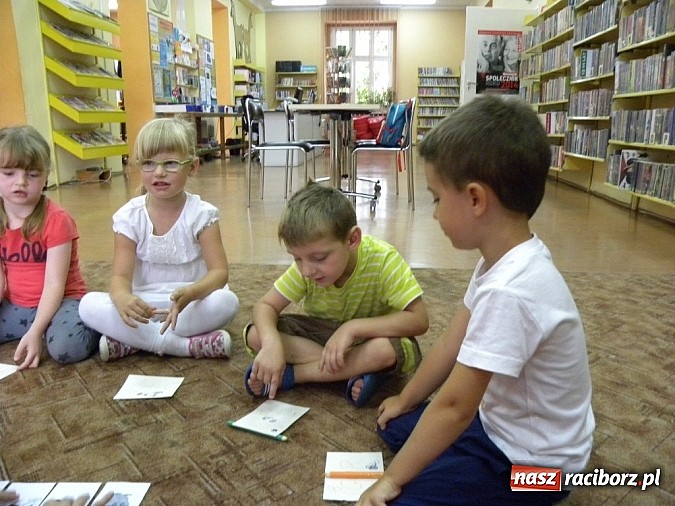 Zdjęcie w galerii na portalu naszraciborz.pl: Angielski w Bibliotece is number one!  wiadomości z regionu