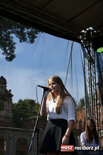 Zdjęcie w galerii na portalu naszraciborz.pl: Tabu rozgrzało wczoraj młodzież w Tworkowie wiadomości z regionu