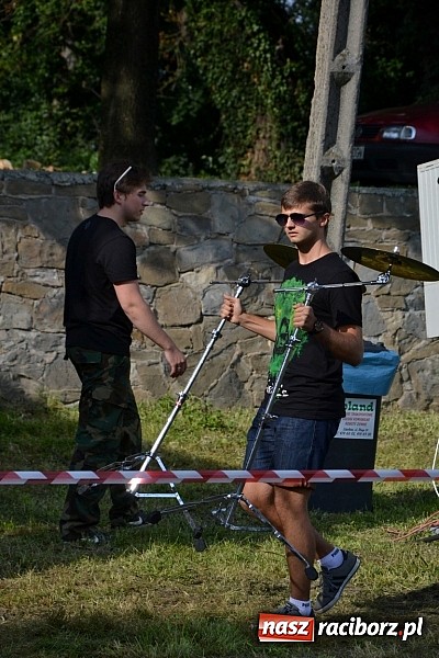 Zdjęcie w galerii na portalu naszraciborz.pl: Tabu rozgrzało wczoraj młodzież w Tworkowie wiadomości z regionu