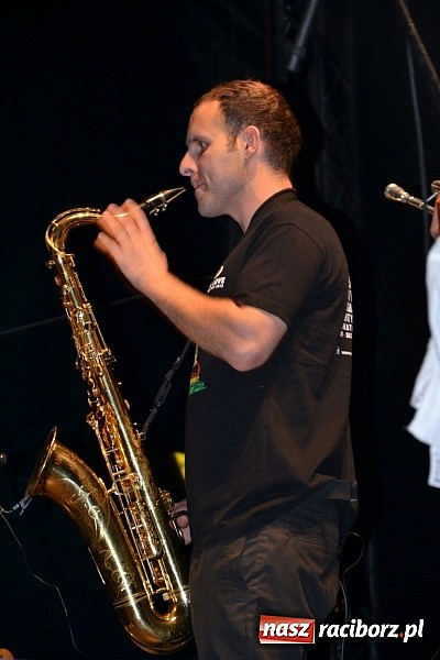 Zdjęcie w galerii na portalu naszraciborz.pl: Tabu rozgrzało wczoraj młodzież w Tworkowie wiadomości z regionu