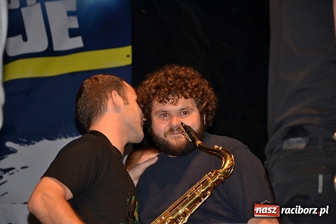 Zdjęcie w galerii na portalu naszraciborz.pl: Tabu rozgrzało wczoraj młodzież w Tworkowie wiadomości z regionu